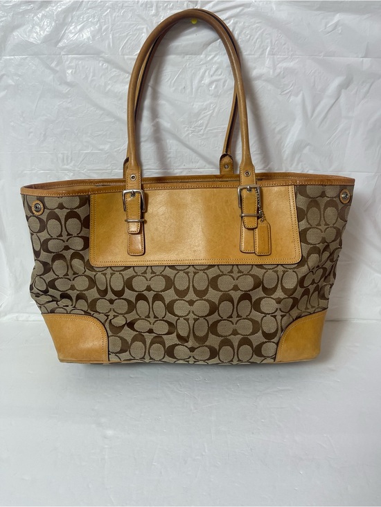 Coach Handbags - Vintage Coach Hampton Signature Jacquard and Leather tote 6367